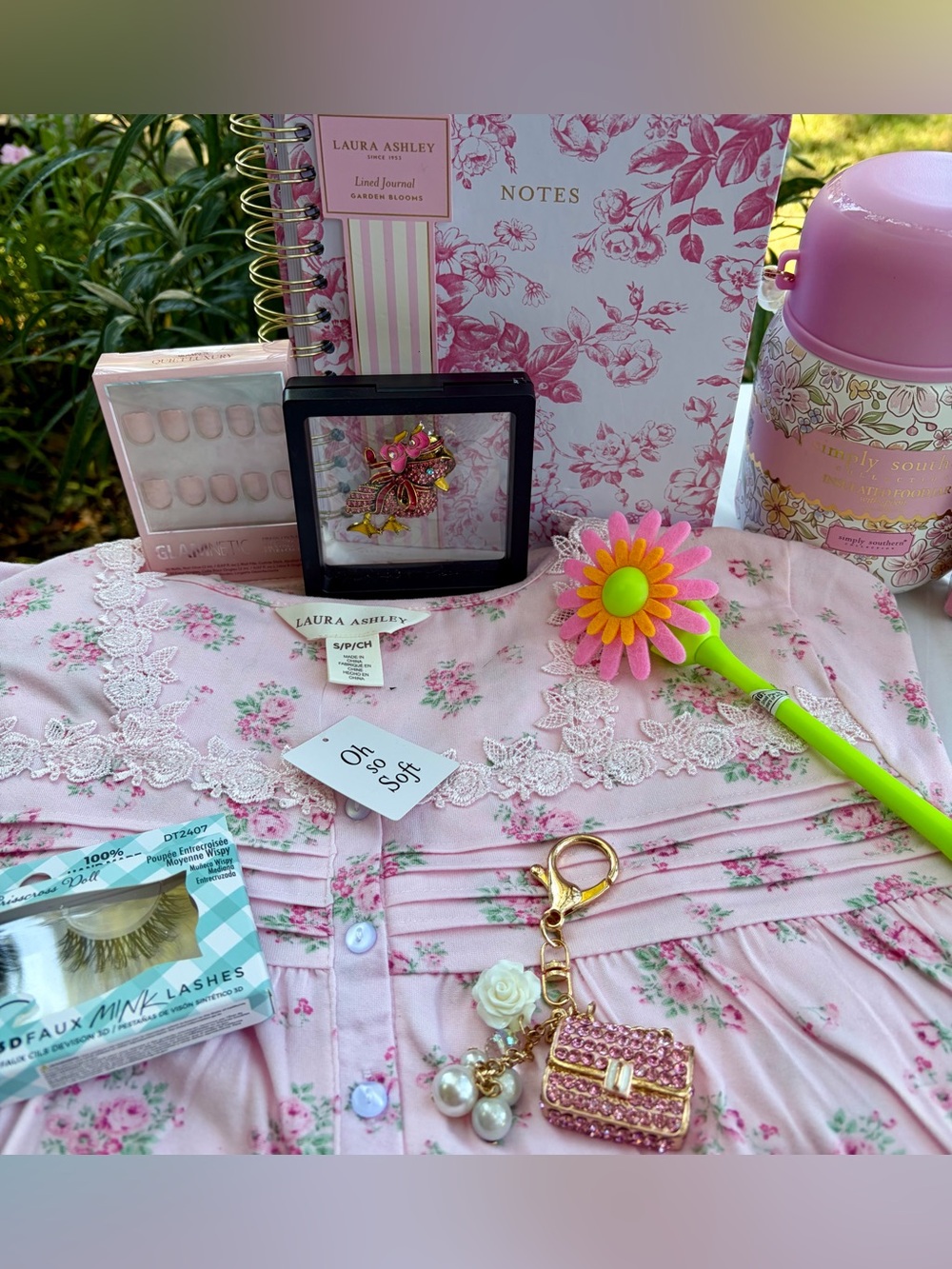 💝NWT LAURA ASHLEY & More BREAST CANCER AWARENESS GIFT BUNDLE💝 - Picture 2 of 16